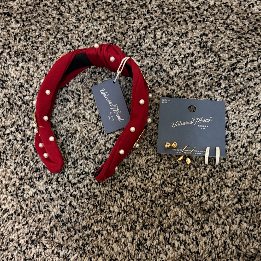 Universal Thread Football Accessory Set